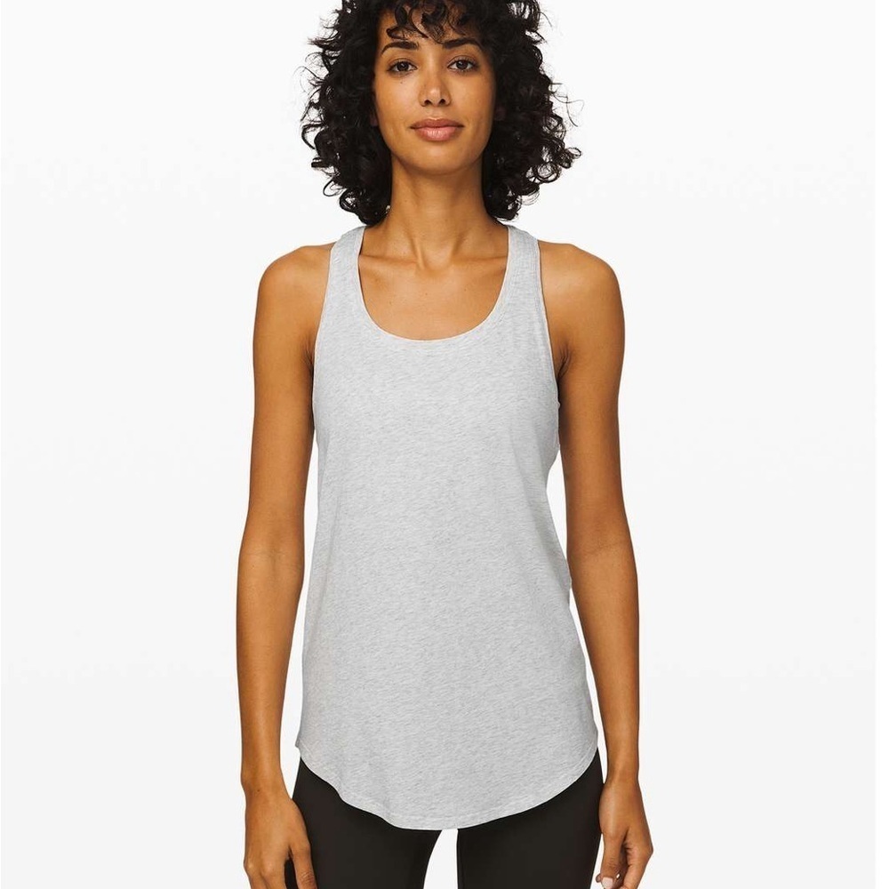 Lululemon Love Tank *Pleated
Heathered Core Ultra Light Grey